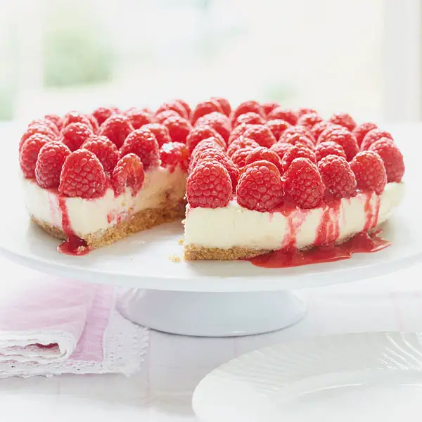 Mary Berry White Chocolate and Raspberry Cake