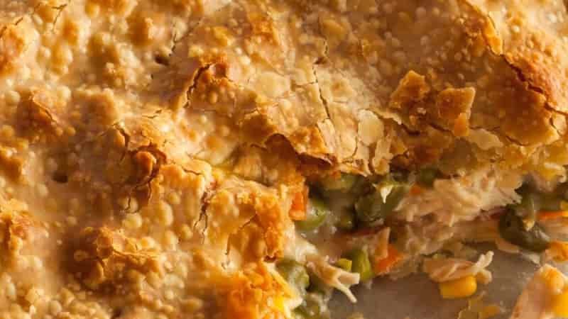 What is Mary Berry Leftover Turkey Pie