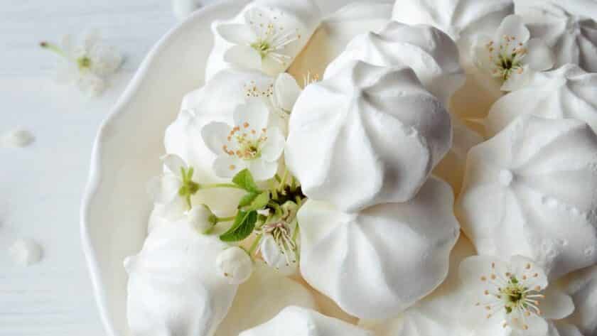 delia smith meringue recipe