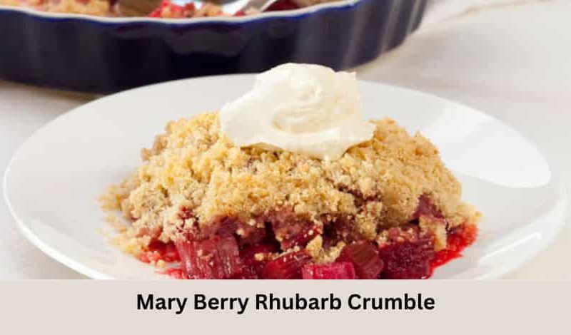 Mary Berry Rhubarb Crumble